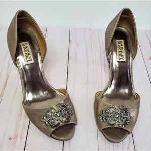 Badgley Mischka Salsa Pumps In Pewter | 8